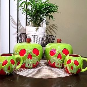 🍎🍏 High Demand Disney Villians Poison Apple Cookie Jars